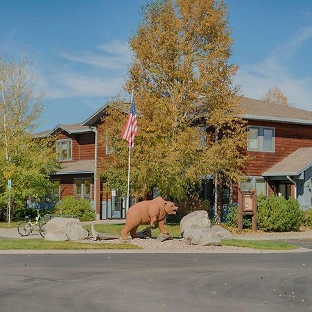 Yellowstone Grizzly Rv Park And Cabins Villa West Yellowstone Exterior photo